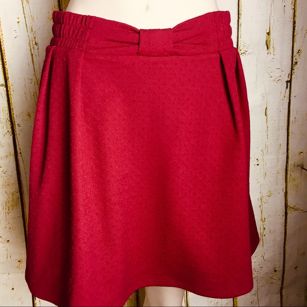 Lauren Conrad Red Skirt Size S . NWT